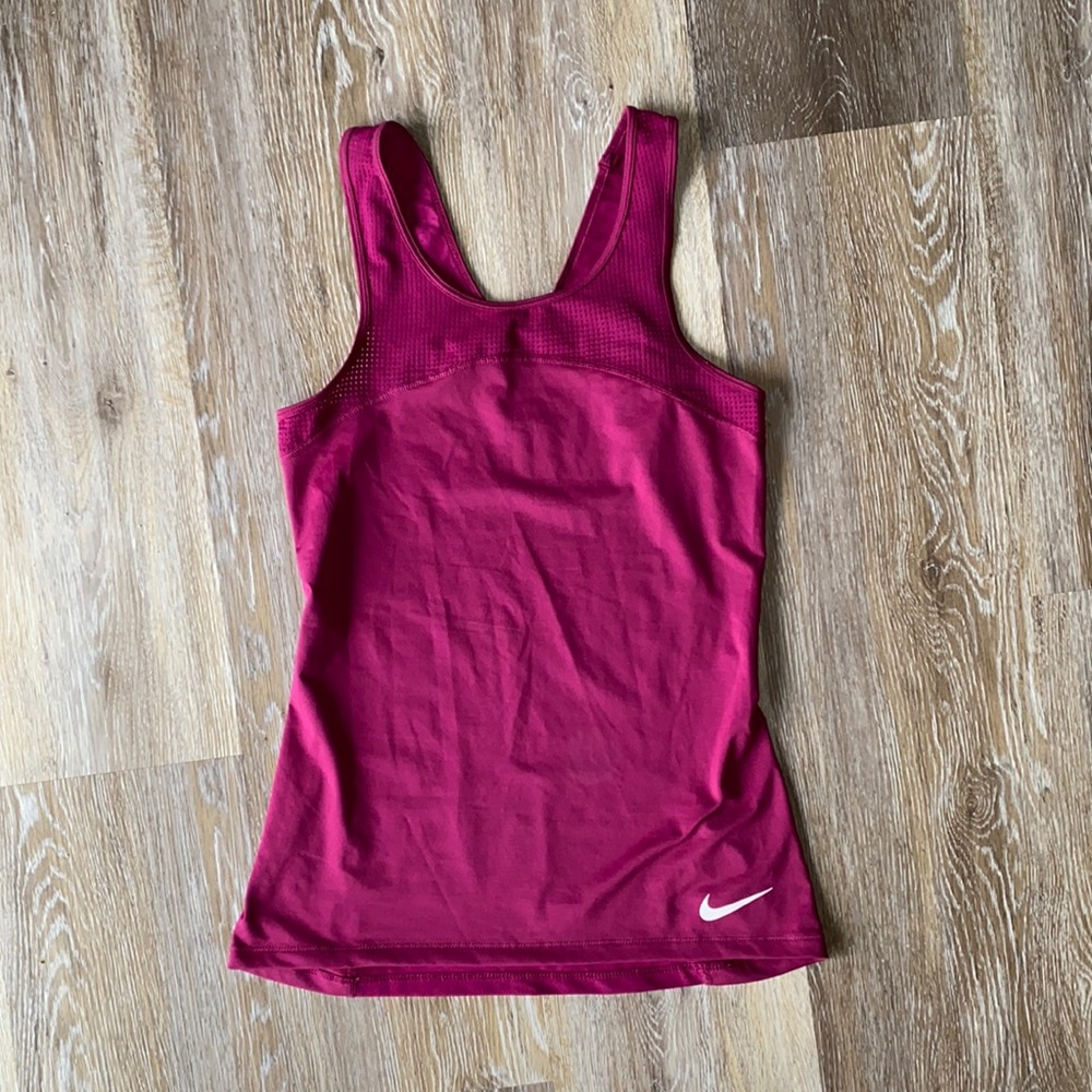 Nike tank